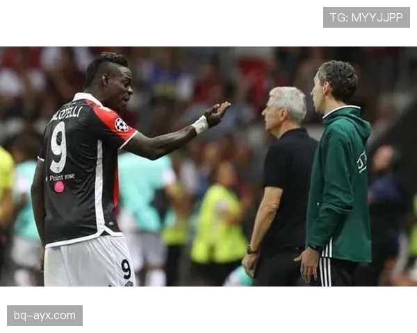 巴洛特利训练迟到还顺走队友的早餐？